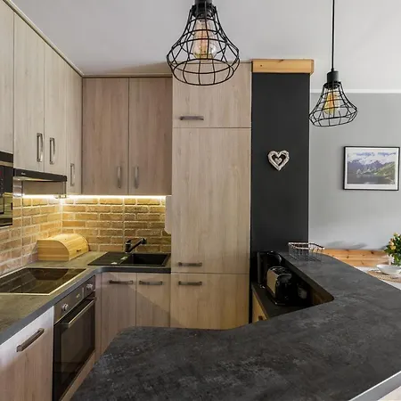 Rent Like - Zeromskiego 10 *
